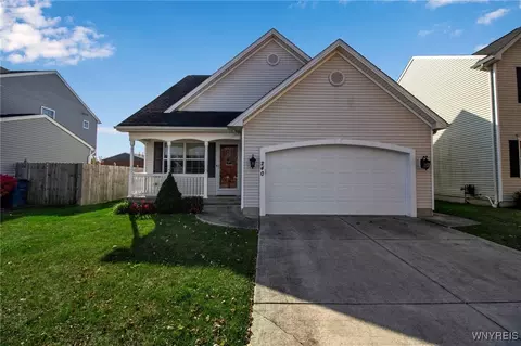 240 Sunset Ct, Amherst, NY 14228