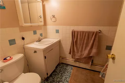 469 Normal Ave, Buffalo, NY 14213 photo 13