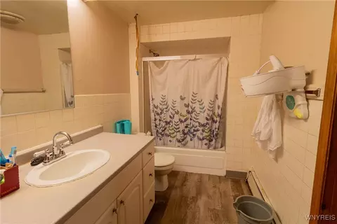 469 Normal Ave, Buffalo, NY 14213 photo 5