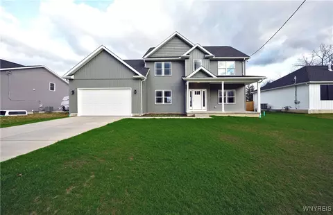 8217 Schreiner Rd, Eden, NY 14057