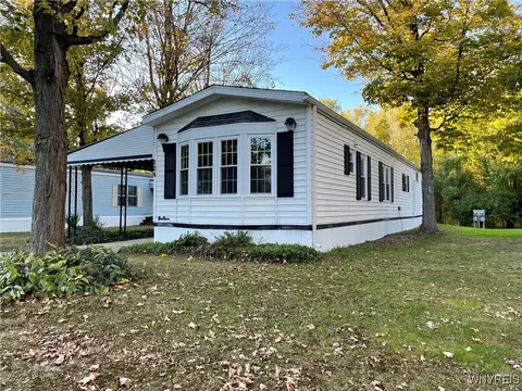 124 Poplar #124, Marilla, NY 14004