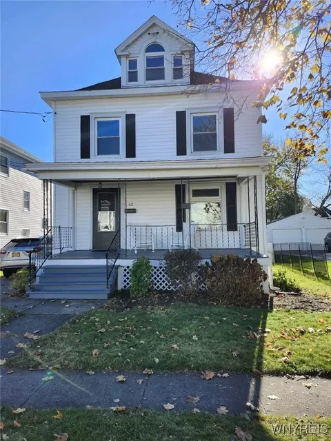 42 Park Ave, Auburn, NY 13021