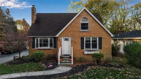 76 Borden Rd, West Seneca, NY 14224