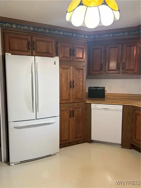 68 S Eaglecrest Dr, Hamburg, NY 14075 photo 6