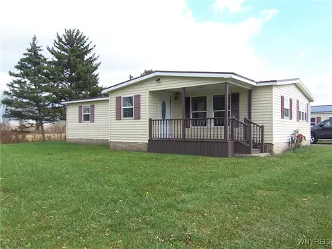 6737 Oak Orchard Rd, Elba, NY 14058