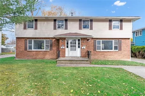 150-152 N Sunshine Dr #2, Amherst, NY 14228