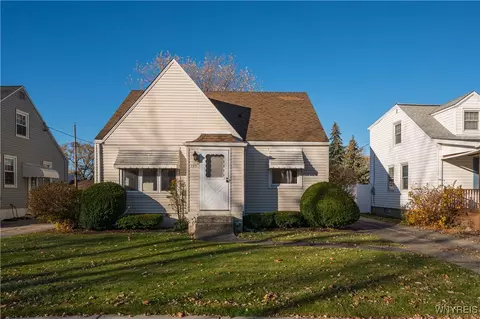 129 Treadwell Rd, Tonawanda, NY 14150