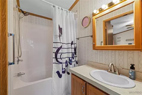 849 Thomas Ln, Evans, NY 14006 photo 18