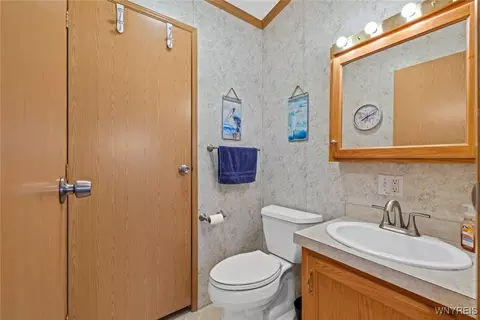 849 Thomas Ln, Evans, NY 14006 photo 13