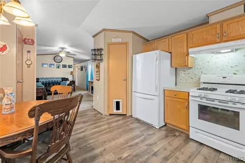 849 Thomas Ln, Evans, NY 14006 photo 8