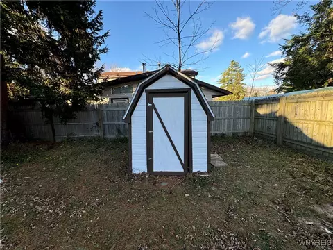 404 E Pleasant Ave, Evans, NY 14006 photo 5