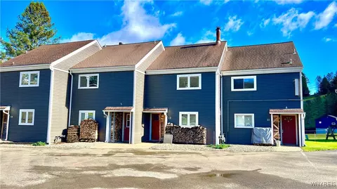 12 Plum Crk, Ellicottville, NY 14731
