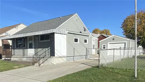 215 Griffith St, Sloan, NY 14212
