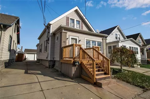 132 Evelyn St, Buffalo, NY 14207