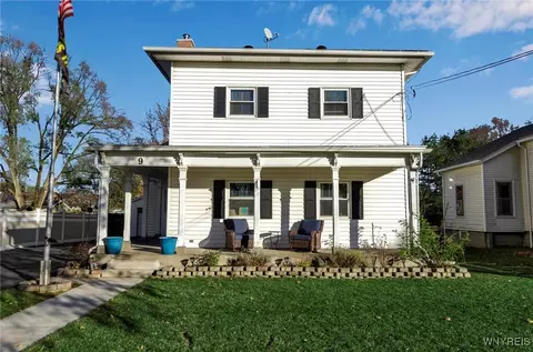 9 S Pearl St, Attica, NY 14011