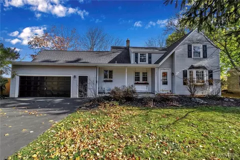 4277 Wildwood Dr, Williamsville, NY 14221