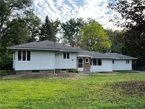 2061 Kimble Ave, North Collins, NY 14111