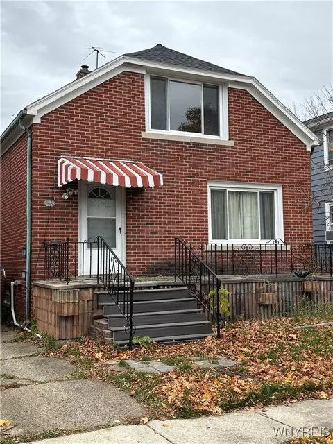 64 Preston Rd, Cheektowaga, NY 14215