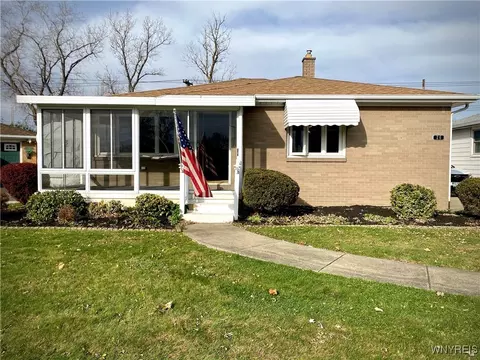 26 Ceil Dr, Cheektowaga, NY 14227