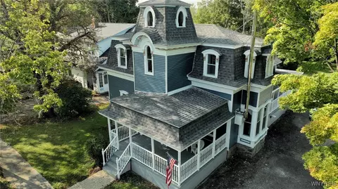 37 W Main St, Pembroke, NY 14036