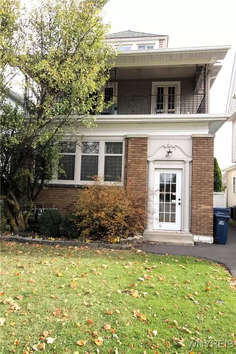 141 Saranac Ave, Buffalo, NY 14216