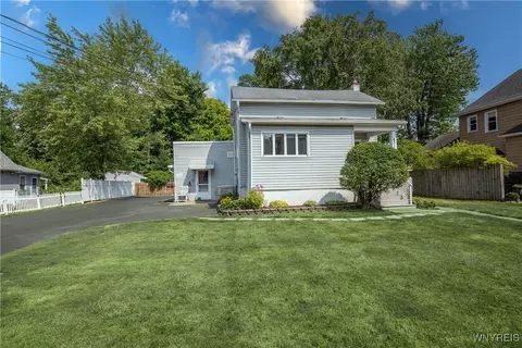 851 Nash Rd, North Tonawanda, NY 14120