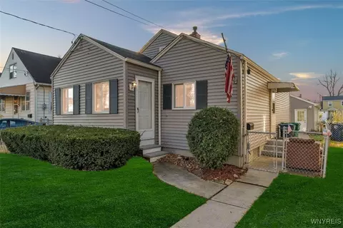 222 61st St, Niagara Falls, NY 14304