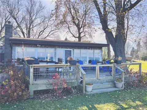2995 W Lake Rd, Wilson, NY 14172