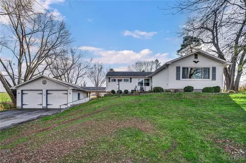 50 Bullis Rd, Bennington, NY 14004