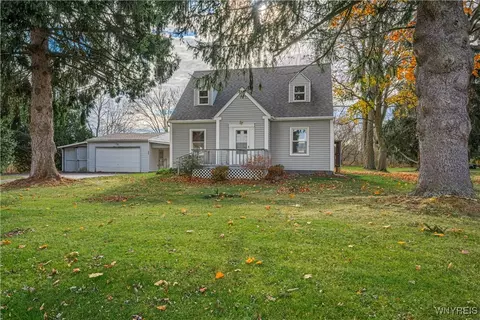 6282 Hatter Rd, Newfane, NY 14108