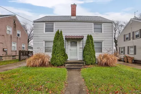 4553 Union Rd, Cheektowaga, NY 14225