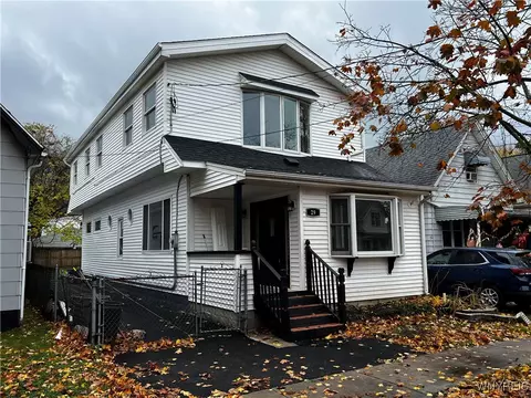 29 6th Ave, North Tonawanda, NY 14120