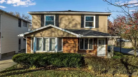 1 Emsworth Ave, Tonawanda-town, NY 14223