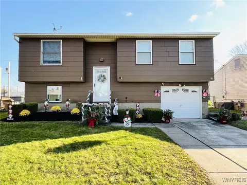 90 Audet Dr, Cheektowaga, NY 14227