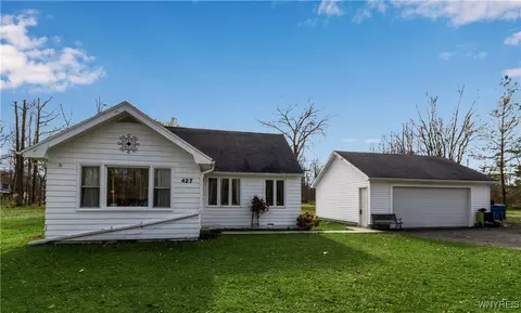 427 Herr Rd, Evans, NY 14006