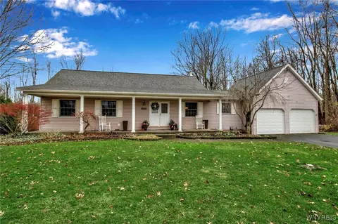 8725 Lapp Rd, Clarence Center, NY 14032
