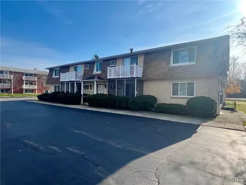 1108 Indian Church Rd #23, West Seneca, NY 14224