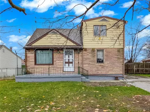 130 Fairvale Dr, Cheektowaga, NY 14225