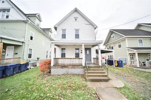 11 South St, Lockport, NY 14094