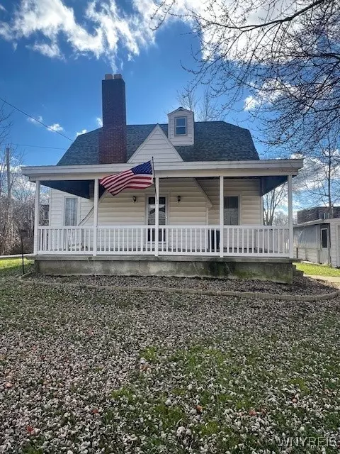 8231 Porter Rd, Niagara, NY 14304