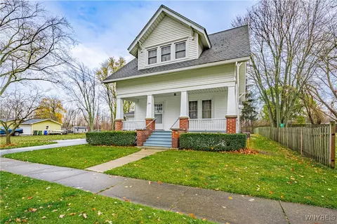 250 Washington St, Wilson, NY 14172