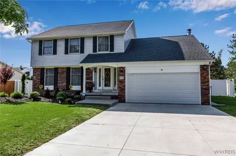 503 Pleasant View Dr, Lancaster, NY 14086