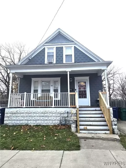 82 Weimar St, Buffalo, NY 14206