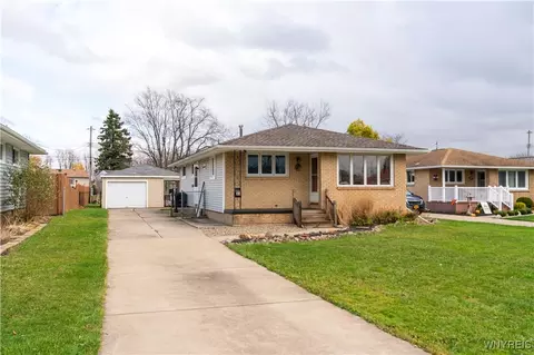33 Teresa Dr, Lackawanna, NY 14218