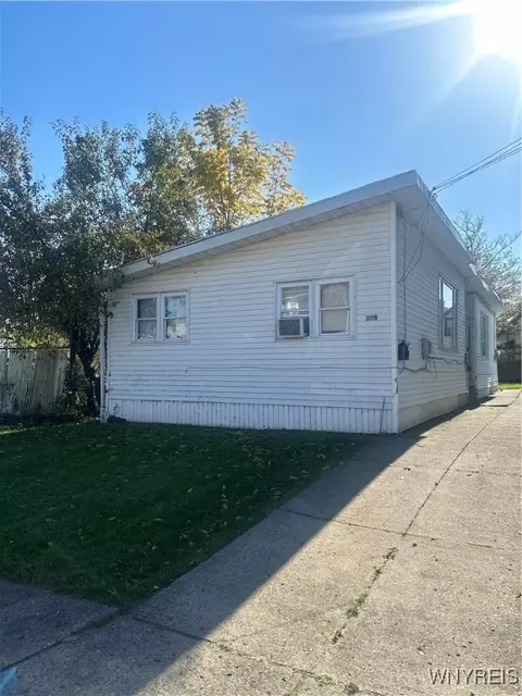 109 Progressive Ave, Buffalo, NY 14207