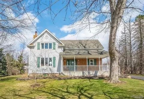 7021 Clinton St, Elma, NY 14059