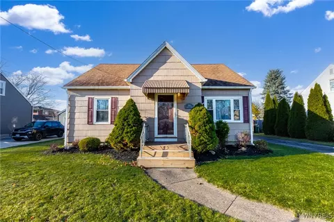 662 Barrally St, North Tonawanda, NY 14120