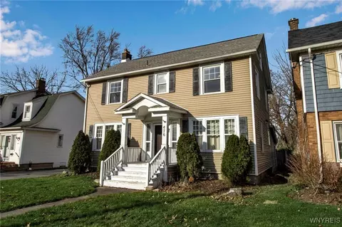 476 High St, Lockport, NY 14094