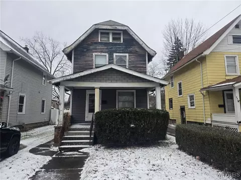 2960 Mckoon Ave, Niagara Falls, NY 14305
