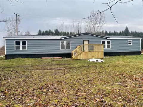 14053 Gillette Rd, Barre, NY 14411